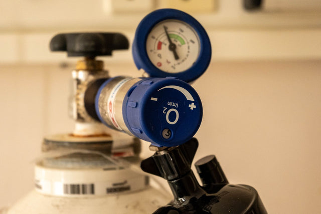 Oxygen Systems, Tanks & Accessories – ShopMed24