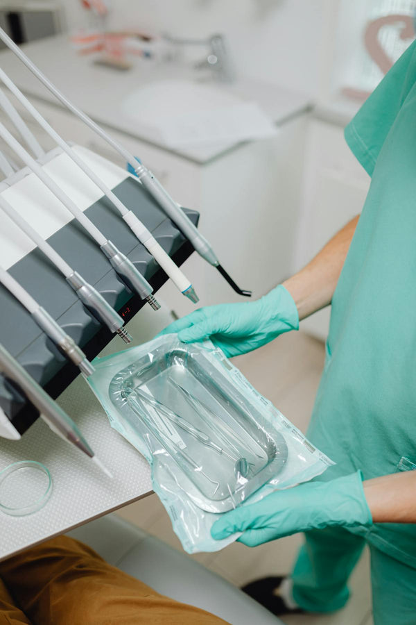 Sterile dental tools tray