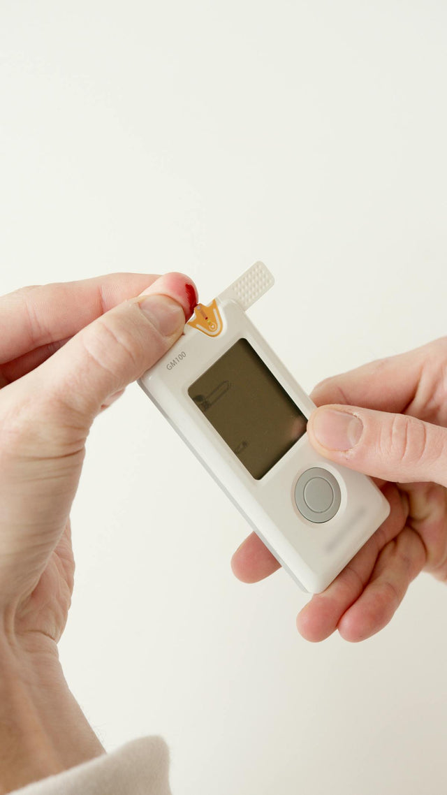 Glucometer for blood test