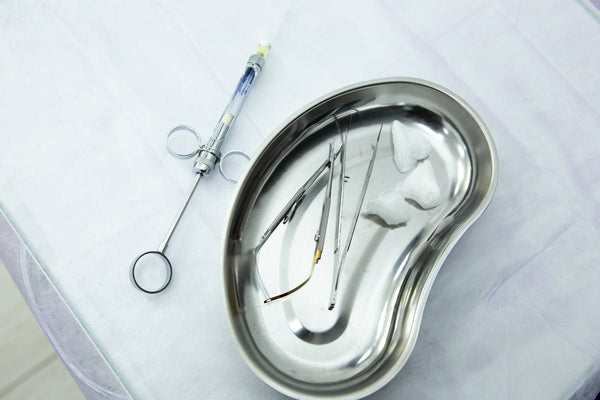 Sterile tools in kidney tray