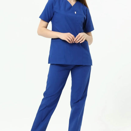 Blauer OP-Anzug aus Terycotton von Saks – Raglanärmel