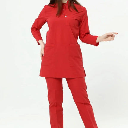 Roter, schlichter OP-Anzug aus Terycotton